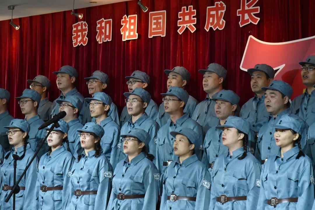 武则天到寺庙剃度为尼,说了八个字,老尼听后吓得剃刀差点落地